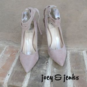 NWOB Vince Camuto Nalani Tan Nude Pump Heels 8.5